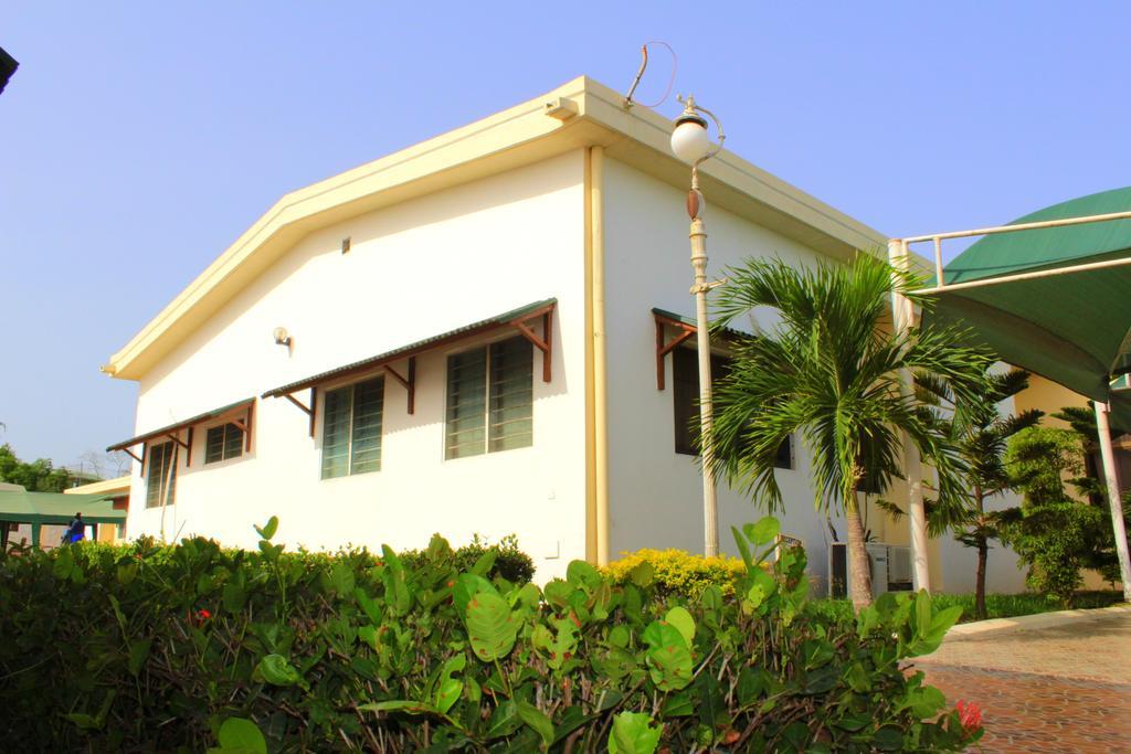 Hotel Loreto Cape Coast Dış mekan fotoğraf
