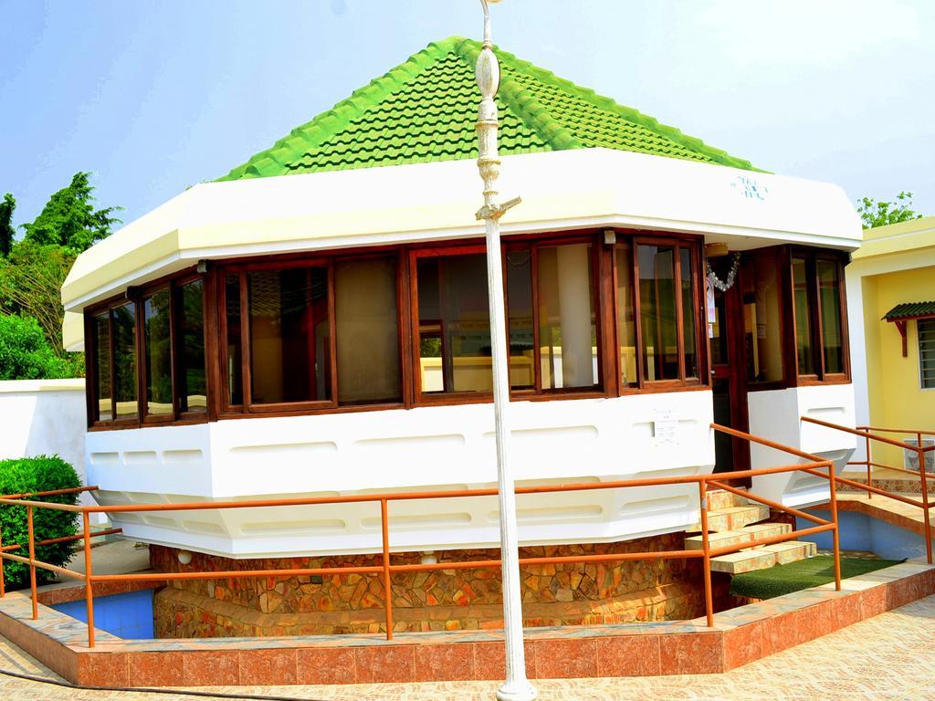 Hotel Loreto Cape Coast Dış mekan fotoğraf