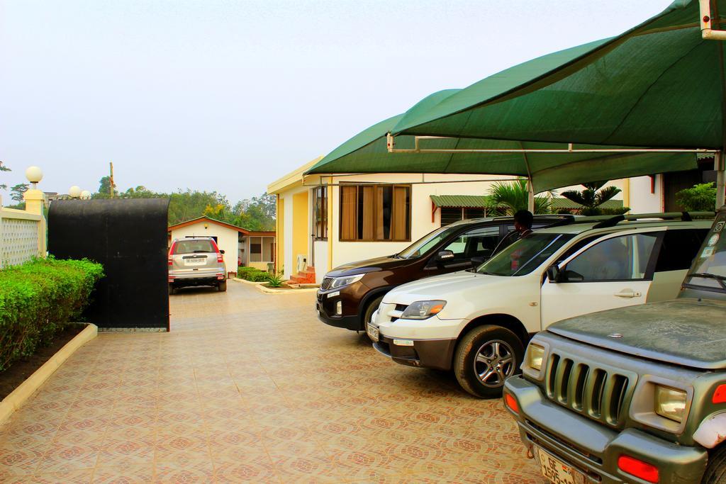 Hotel Loreto Cape Coast Dış mekan fotoğraf